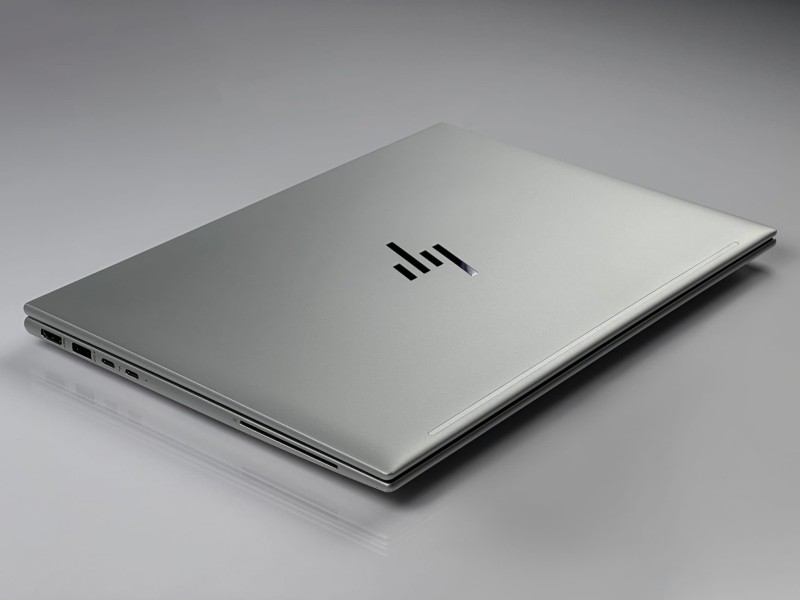 HP EliteBook 840 G9 – moc i prywatność w jednym! i7-1270P, matryca FHD+ z filtrem prywatyzującym – komfortowo i bezpiecznie gdziekolwiek jesteś (1).JPG