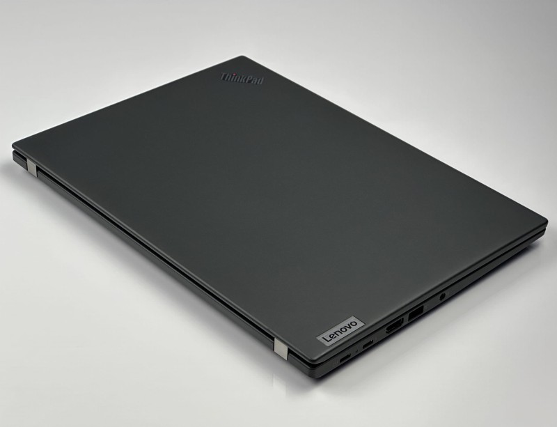 Lenovo ThinkPad T14s Gen 3 – ultralekki, wydajny i niezawodny. i5-1245U, 16GB RAM i ekran FHD+ zapewniają komfort pracy na najwyższym poziomie (13).JPG