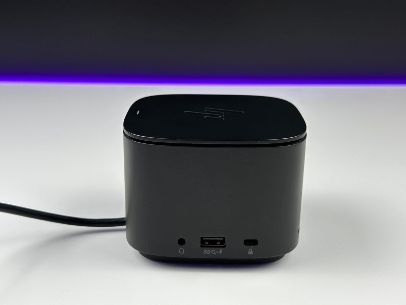HP Thunderbolt Dock 120W G2 – wszechstronna stacja dokująca, która zapewnia szybkie połączenie i zasilanie, idealna dla maksymalnej produktywności.jpg