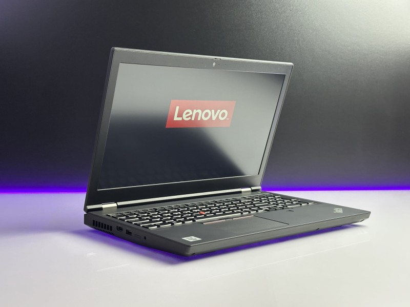 Lenovo ThinkPad P15 Gen 1 z i7-10850H, matrycą FHD i grafiką T1000 (4GB) to wydajność i niezawodność, które sprostają wymagającym zadaniom.