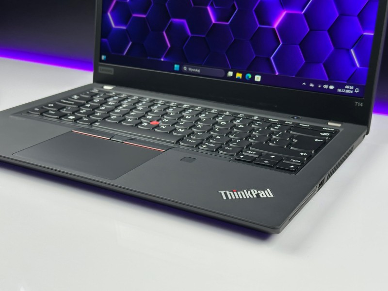 Lenovo ThinkPad T14 Gen 2 z i7-1185G7 i matrycą FHD – niezawodność i styl w kompaktowej formie, idealnej do pracy i codziennych wyzwań!