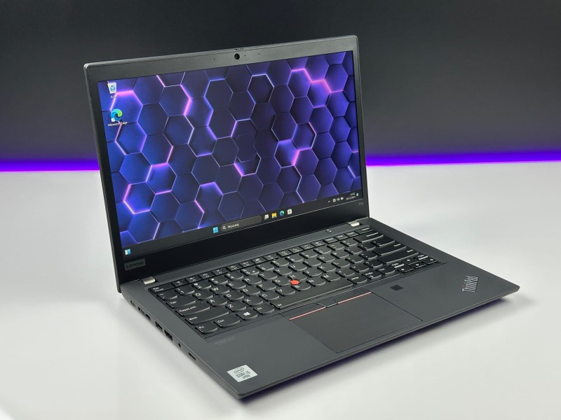 Lenovo ThinkPad T14 Gen 1 z Intel i5-10310U – szybka, niezawodna praca i mobilność w eleganckim wydaniu, idealna do codziennych wyzwań. 14calowy laptop używany.  (7).JPG