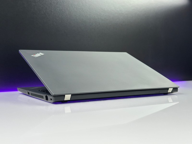 Lenovo ThinkPad T14 Gen 1 z Intel i5-10310U – szybka, niezawodna praca i mobilność w eleganckim wydaniu, idealna do codziennych wyzwań. 14calowy laptop używany.  (13).JPG