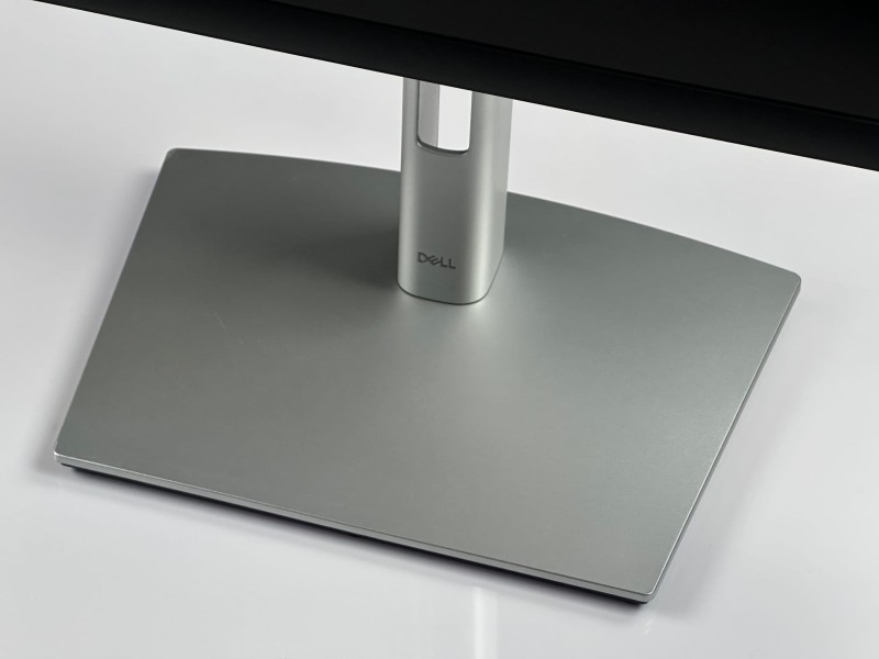 Dell P2721Q – 27" UHD 4K, 60 Hz, Flicker-Free i filtr światła niebieskiego. Krystaliczny obraz i komfort pracy na najwyższym poziomie!