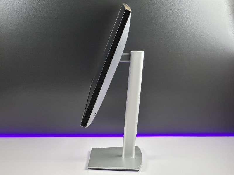 Dell P2721Q – 27" UHD 4K, 60 Hz, Flicker-Free i filtr światła niebieskiego. Krystaliczny obraz i komfort pracy na najwyższym poziomie!