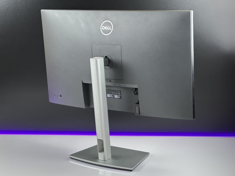 Dell P2721Q – 27" UHD 4K, 60 Hz, Flicker-Free i filtr światła niebieskiego. Krystaliczny obraz i komfort pracy na najwyższym poziomie!