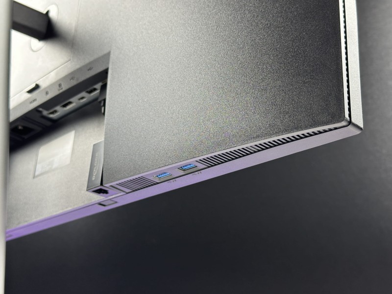 Dell P2721Q – 27" UHD 4K, 60 Hz, Flicker-Free i filtr światła niebieskiego. Krystaliczny obraz i komfort pracy na najwyższym poziomie!