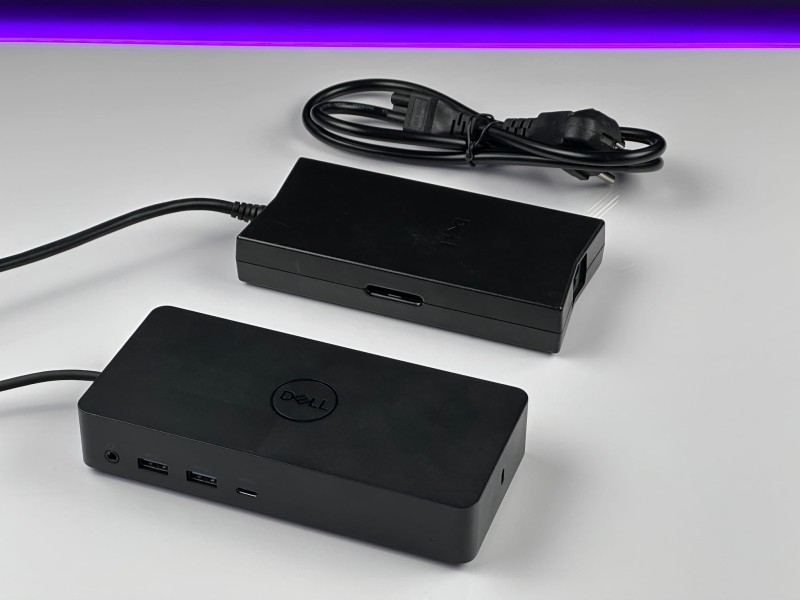Dell Universal Dock D6000 – wszechstronna stacja dokująca z obsługą 3 ekranów 4K, łącznością USB-CUSB-A i szybkim transferem danych (4).JPG
