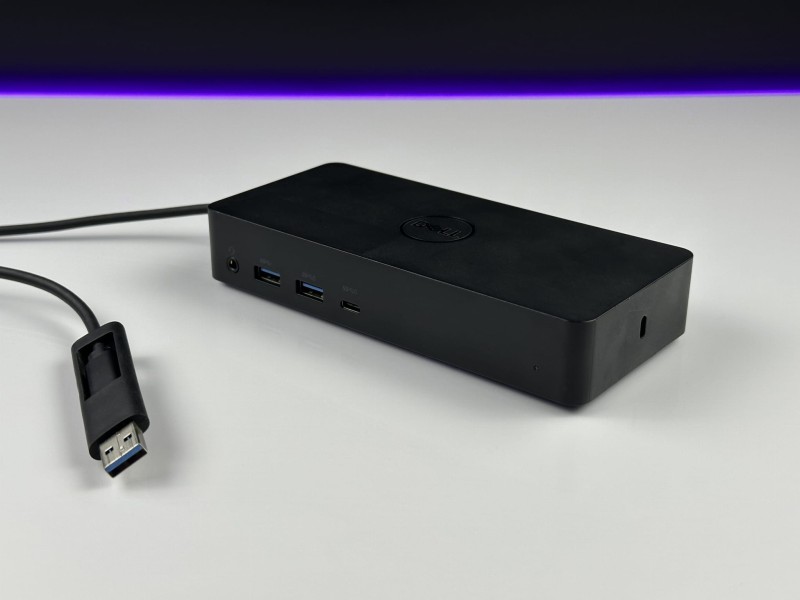 Dell Universal Dock D6000 – wszechstronna stacja dokująca z obsługą 3 ekranów 4K, łącznością USB-CUSB-A i szybkim transferem danych (6).JPG