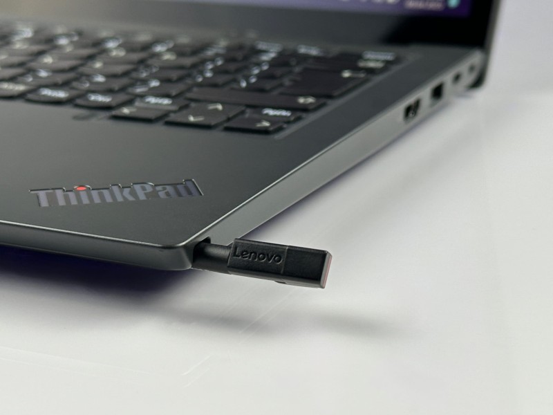 ThinkPad L13 Gen 4 Yoga – wszechstronność 2w1 w biznesowym wydaniu. i5-1335U, 16GB RAM i dotykowa matryca FHD+ w obrotowej konstrukcji (13).JPG