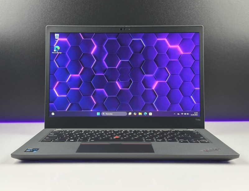 Lenovo ThinkPad T14s Gen 2 z procesorem i7-1165G7, 16GB RAM, matrycą FHD, LTE. Idealny dla profesjonalistów szukających wydajności i mobilności.
