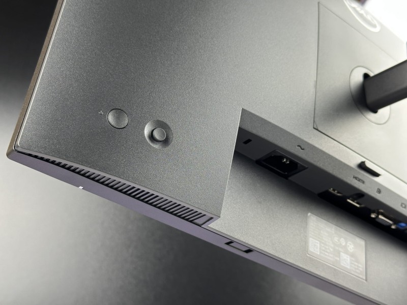 Monitor DELL P2222H 21.5 FHD – doskonały obraz, redukcja niebieskiego światła i pełna regulacja pozycji. Komfort pracy każdego dnia (16).JPG