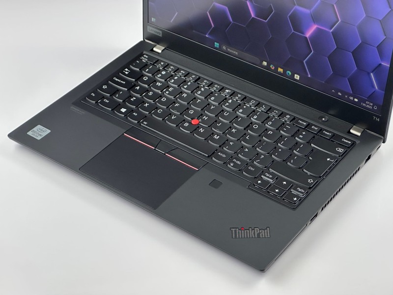 Lenovo ThinkPad T14 Gen 1 z i7-10610U i dotykową matrycą FHD to wydajny laptop biznesowy, łączący moc obliczeniową z wygodą obsługi dotykowej (2).JPG