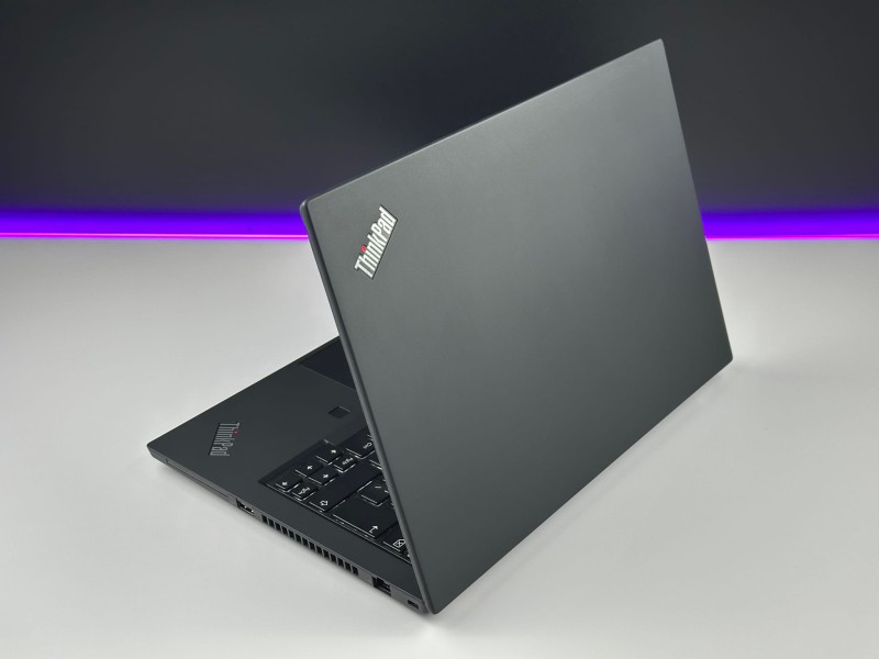 Lenovo ThinkPad T14 Gen 1 z i7-10610U i dotykową matrycą FHD to wydajny laptop biznesowy, łączący moc obliczeniową z wygodą obsługi dotykowej (3).JPG