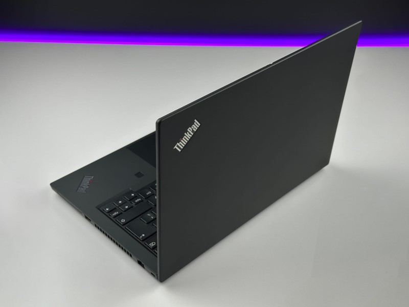 Lenovo ThinkPad T14 Gen 1 z i7-10610U i dotykową matrycą FHD to wydajny laptop biznesowy, łączący moc obliczeniową z wygodą obsługi dotykowej (11).JPG