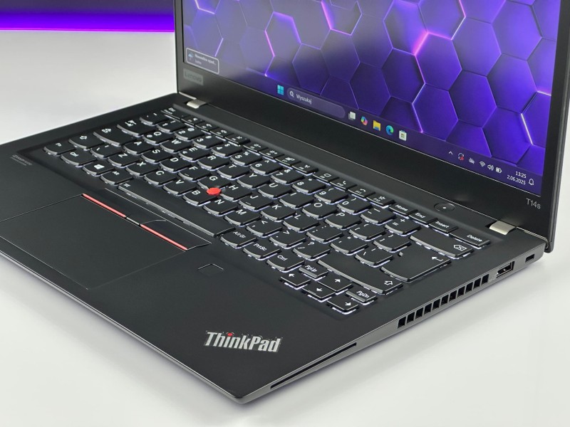 Lenovo ThinkPad T14s Gen 1 z i7-10510U, 16GB RAM, FHD i modemem LTE – lekki i wydajny laptop biznesowy stworzony do mobilnej pracy w terenie (10).JPG