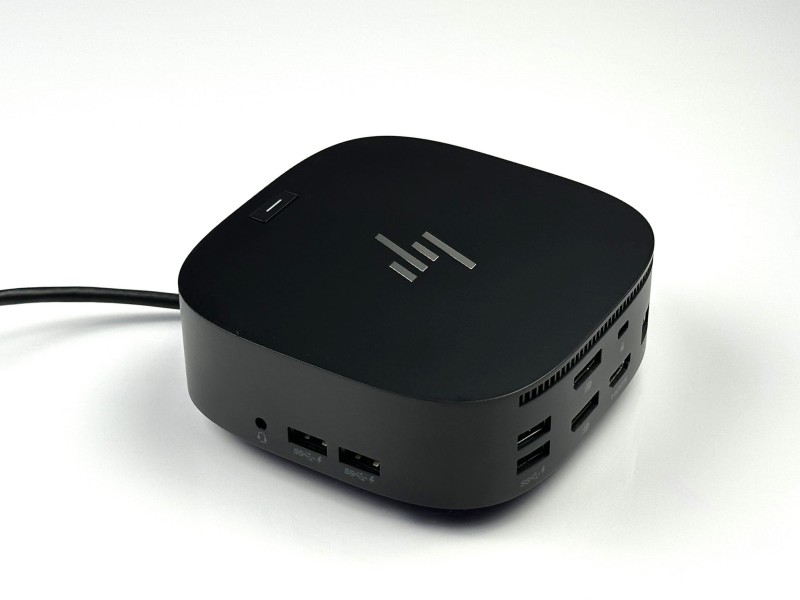 HP USB-C Dock G5 – wszechstronna stacja dokująca z wieloma portami. Ułatwia podłączenie urządzeń i szybkie ładowanie, idealna do efektywnej pracy.