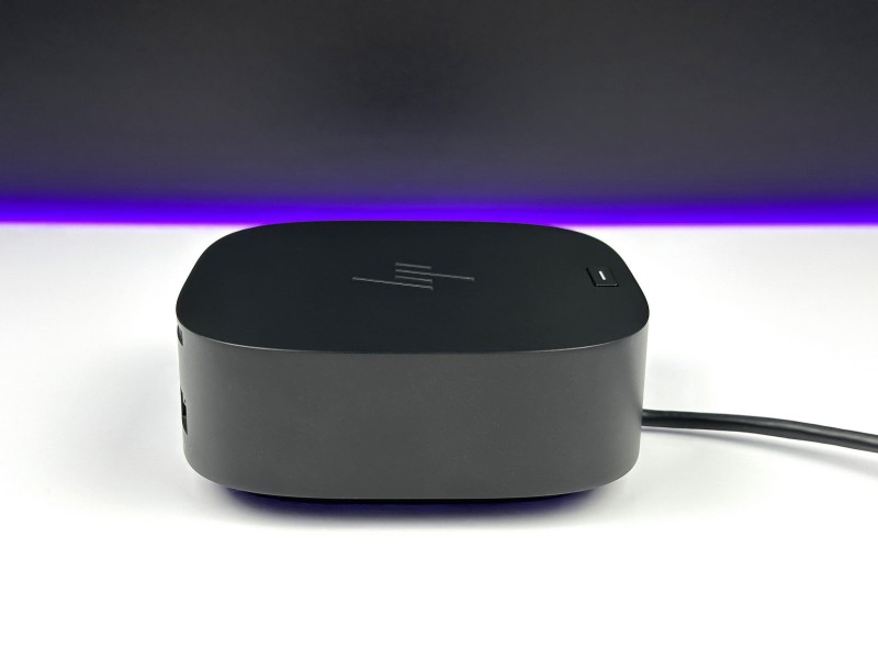 HP USB-C Dock G5 – wszechstronna stacja dokująca z wieloma portami. Ułatwia podłączenie urządzeń i szybkie ładowanie, idealna do efektywnej pracy.