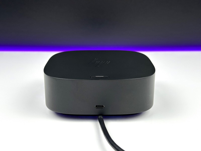 HP USB-C Dock G5 – wszechstronna stacja dokująca z wieloma portami. Ułatwia podłączenie urządzeń i szybkie ładowanie, idealna do efektywnej pracy.