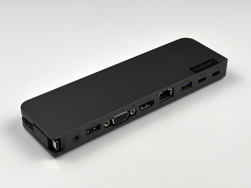 Lenovo ThinkPad USB-C Mini Dock 40AU  Stacja dokująca z HDMI, VGA, LAN, USB i USB-C. W zestawie oryginalne pudełko, zasilacz 65W i kabel (7).JPG