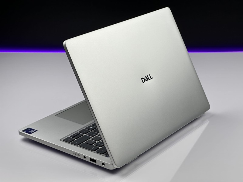 Dell Pro 13 Plus PB13250 z procesorem Intel Ultra 5 235U i matrycą FHD+. Nowoczesny, lekki i wydajny laptop idealny do pracy i codziennego użytku (2).JPG