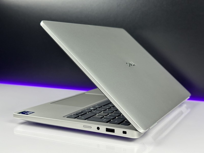 Dell Pro 13 Plus PB13250 z procesorem Intel Ultra 5 235U i matrycą FHD+. Nowoczesny, lekki i wydajny laptop idealny do pracy i codziennego użytku (5).JPG