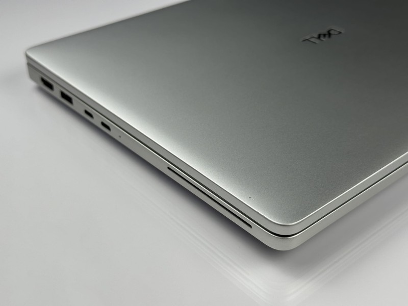 Dell Pro 13 Plus PB13250 z procesorem Intel Ultra 5 235U i matrycą FHD+. Nowoczesny, lekki i wydajny laptop idealny do pracy i codziennego użytku (14).JPG