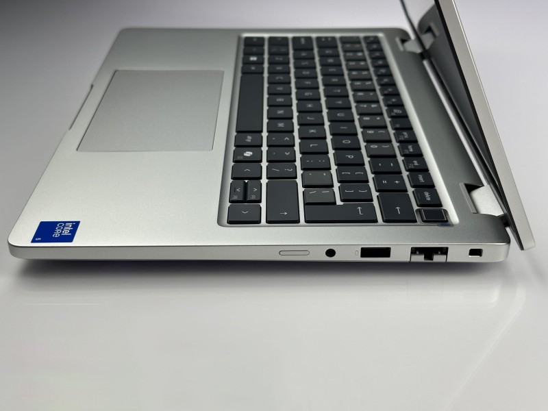 Dell Pro 14 Plus PB14250 Intel Core 5 220U – nowoczesny, lekki laptop biznesowy łączący wydajność z mobilnością, idealny do codziennej pracy i nauki.JPG