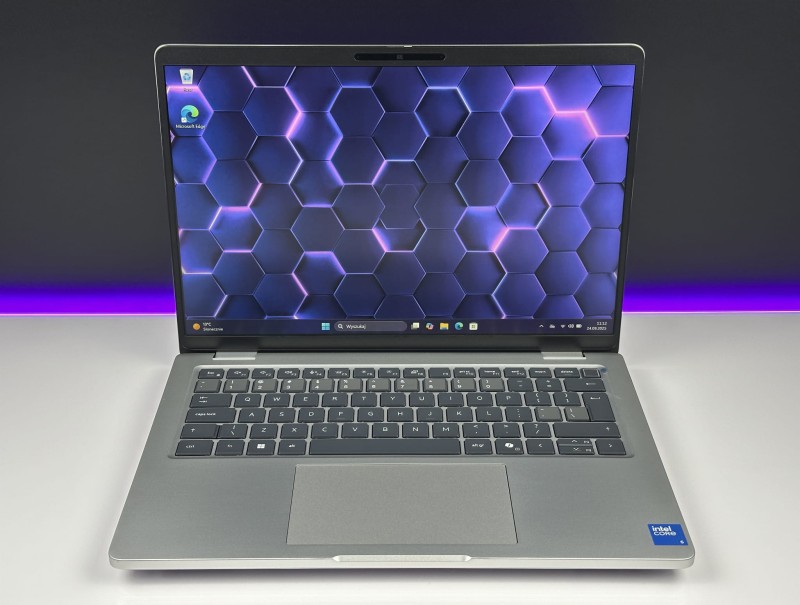 Dell Pro 14 Plus PB14250 Intel Core 5 220U – nowoczesny, lekki laptop biznesowy łączący wydajność z mobilnością, idealny do codziennej pracy i nauki.JPG