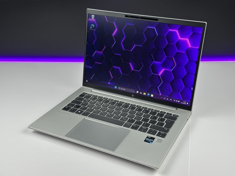 HP EliteBook 840 G9 – moc i prywatność w jednym! i7-1270P, matryca FHD+ z filtrem prywatyzującym – komfortowo i bezpiecznie gdziekolwiek jesteś (6).JPG