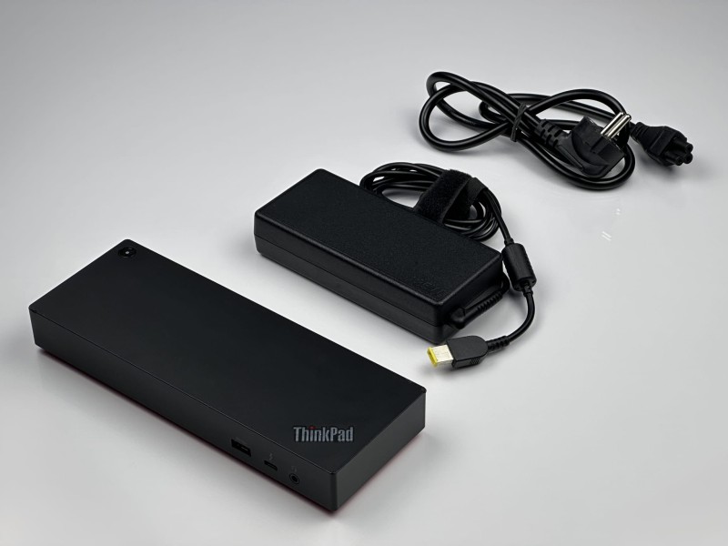 Lenovo ThinkPad Thunderbolt 3 Dock Gen 2 (40AN) – stacja dokująca oferująca szybkie połączenia, obsługę wielu monitorów i wygodę pracy (10).JPG
