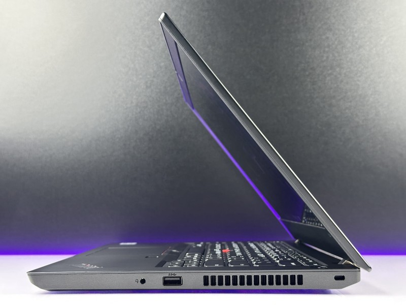 Lenovo ThinkPad L14 Gen 1 z i5-10210U i ekranem FHD – solidny laptop biznesowy z klawiaturą US (PL QWERTY), idealny do pracy biurowej i zdalnej.