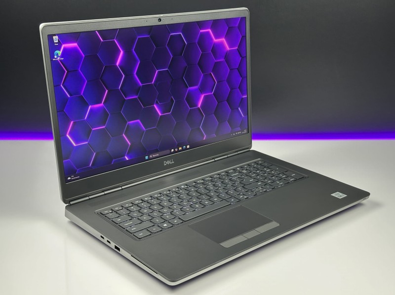 Dell Precision 7750 z i7-10850H i RTX4000 – profesjonalna stacja robocza stworzona do grafiki 3D, CAD i wymagających projektów inżynieryjnych (2).JPG