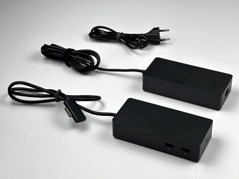 Microsoft Surface Dock 1661 z zasilaczem 90W – stacja dokująca do laptopów Surface, idealna do pracy biurowej i home office (2).JPG