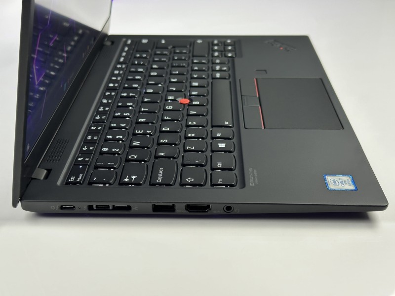 Lenovo ThinkPad X1 Carbon Gen 7 z i7-8665U, 16GB RAM, ekranem FHD i LTE – lekki, dotykowy laptop biznesowy z klawiaturą US (PL QWERTY) (13).JPG