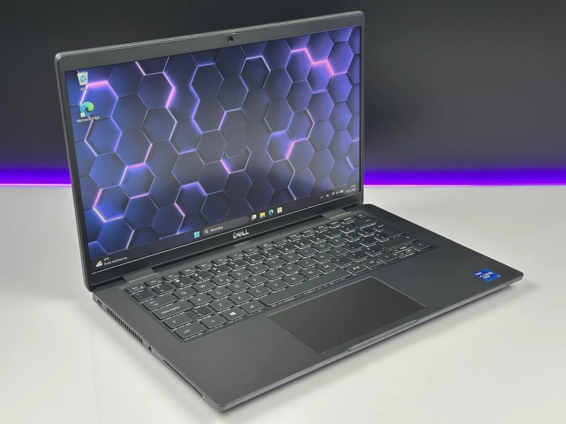 Dell Latitude 7420 i7-1185G7, 16GB RAM – ultrabook biznesowy z grafiką Intel Iris Xe, idealny do pracy zdalnej, biura, wideokonferencji i multitaskingu.
