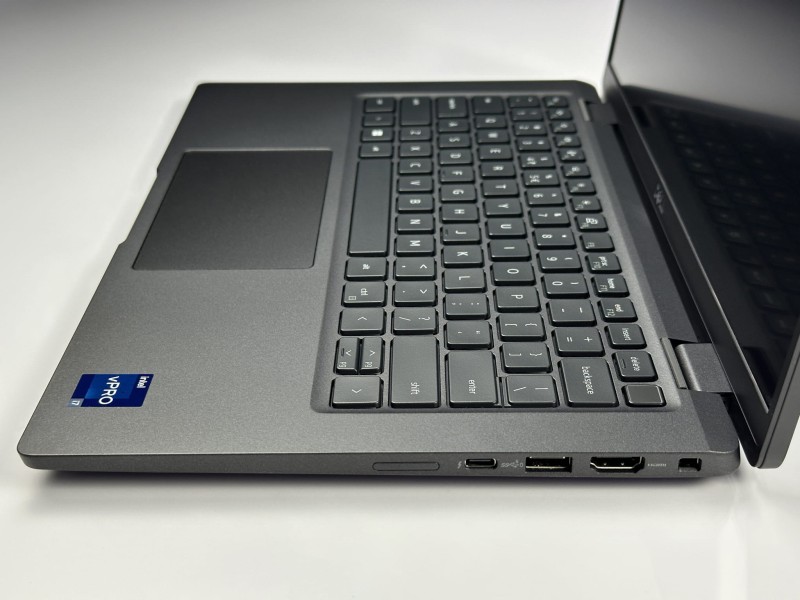 Dell Latitude 7430 i7-1265U, 14 FHD, klawiatura US (PL) – wydajny laptop biznesowy z grafiką Intel Iris Xe, idealny do pracy biurowej i mobilnej (10).JPG