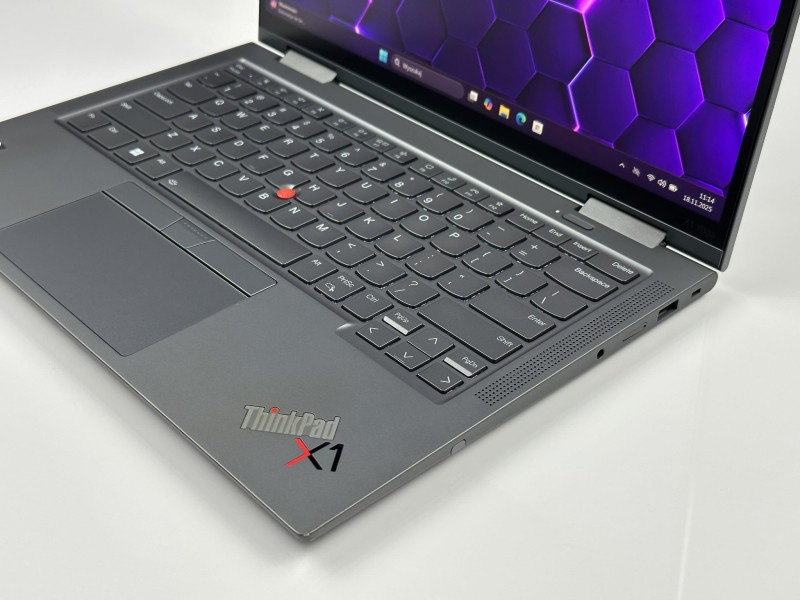 Lenovo ThinkPad X1 Yoga Gen 7 z i7-1265U, ekranem dotykowym i LTE – laptop 2w1 z wbudowanym rysikiem w obudowie, idealny do pracy mobilnej (5).JPG