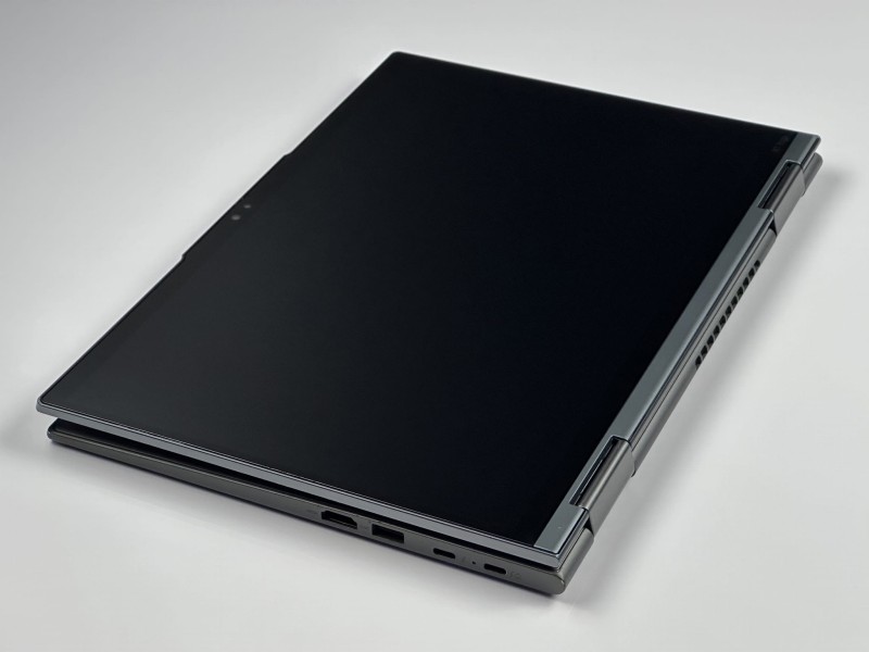 Lenovo ThinkPad X1 Yoga Gen 7 z i7-1265U, ekranem dotykowym i LTE – laptop 2w1 z wbudowanym rysikiem w obudowie, idealny do pracy mobilnej (12).JPG