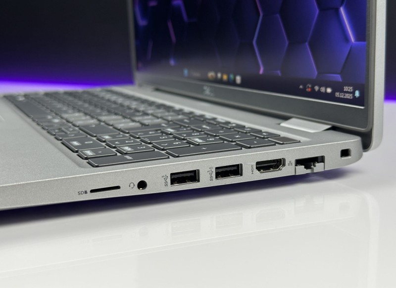 Dell Latitude 5530 – i7-1265U i dotykowa matryca FHD 15.6. Biznesowy laptop do pracy biurowej, mobilnej i multitaskingu. Wysoka wydajność (11).JPG