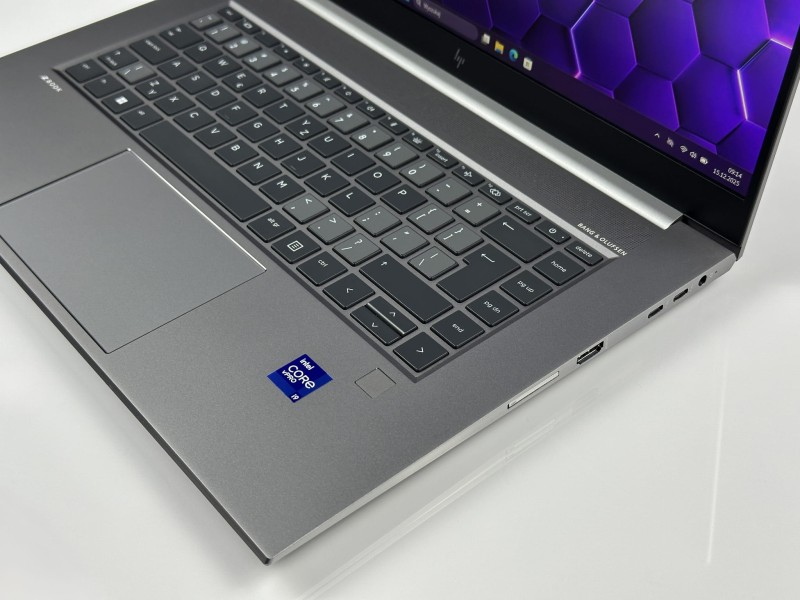 HP ZBook Studio 15 G8 – ekstremalna moc i9-11950H, 32GB RAM i RTX A2000 (4GB). Matryca FHD i niezawodność stacji roboczej w eleganckiej formie.