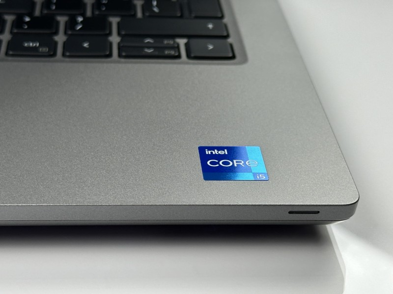 Dell Latitude 5421 – i5-11400H i matryca 14”. Wydajny laptop biznesowy z procesorem klasy H, idealny do wymagających zadań i pracy wielozadaniowej (15).JPG