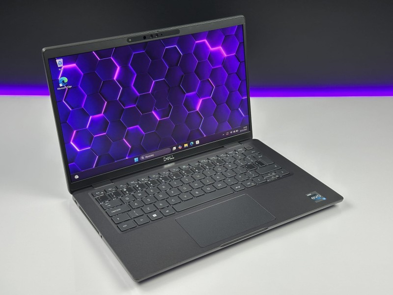 Dell Latitude 7430 – i5-1235U, 16GB RAM i dotyk FHD 14”. Lekki ultrabook biznesowy z obudową carbon (włókno węglowe), idealny do pracy mobilnej (3).JPG