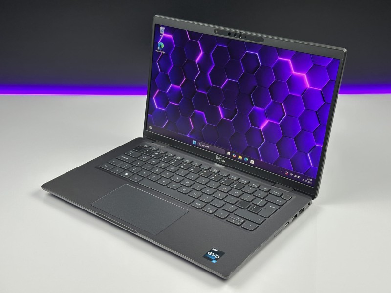 Dell Latitude 7430 – i5-1235U, 16GB RAM i dotyk FHD 14”. Lekki ultrabook biznesowy z obudową carbon (włókno węglowe), idealny do pracy mobilnej (6).JPG