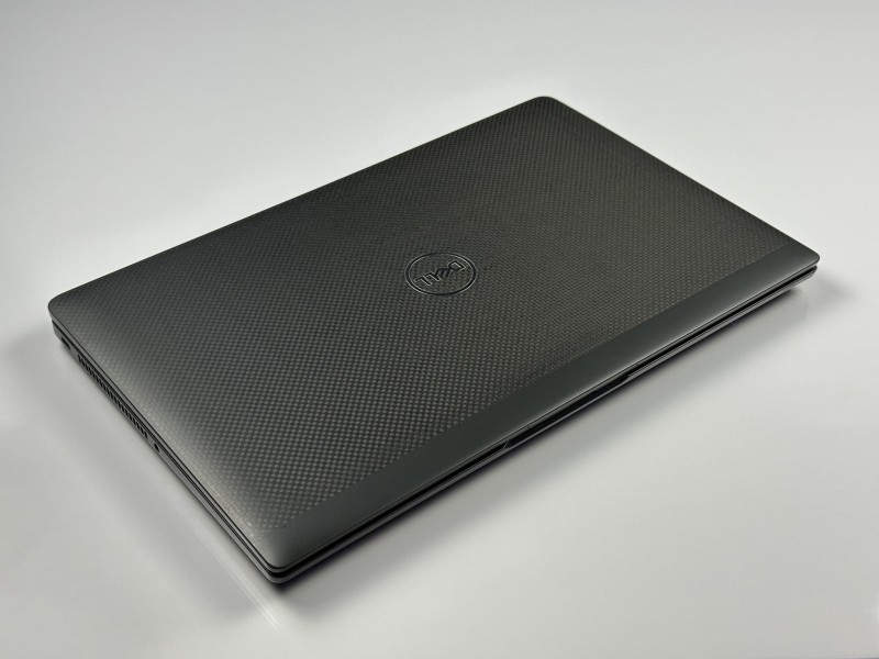Dell Latitude 7430 – i5-1235U, 16GB RAM i dotyk FHD 14”. Lekki ultrabook biznesowy z obudową carbon (włókno węglowe), idealny do pracy mobilnej (14).JPG