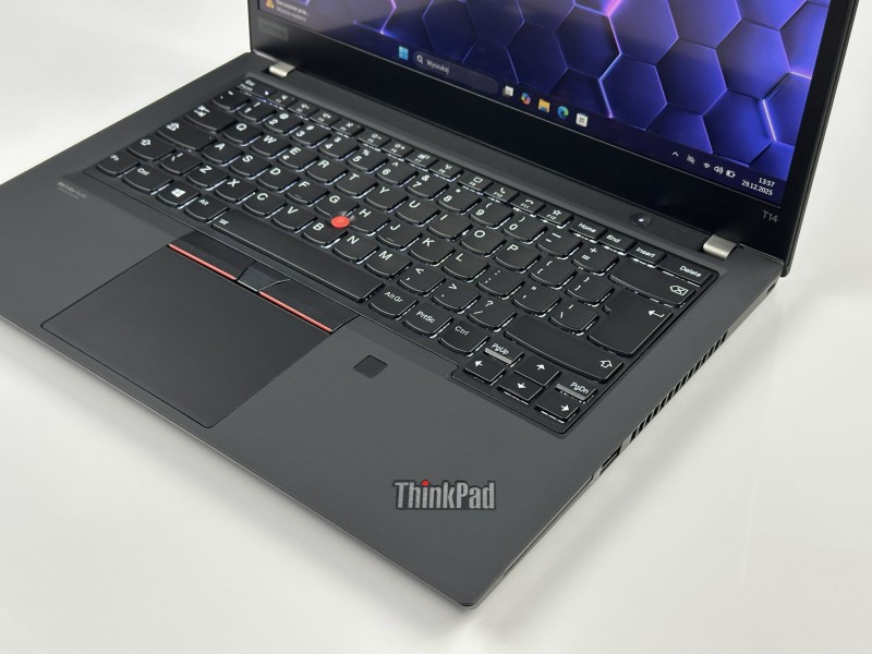 Lenovo ThinkPad T14 Gen 2 z i7-1185G7 i dotykową matrycą FHD – solidny i wszechstronny laptop biznesowy, stworzony do pracy w każdym miejscu.
