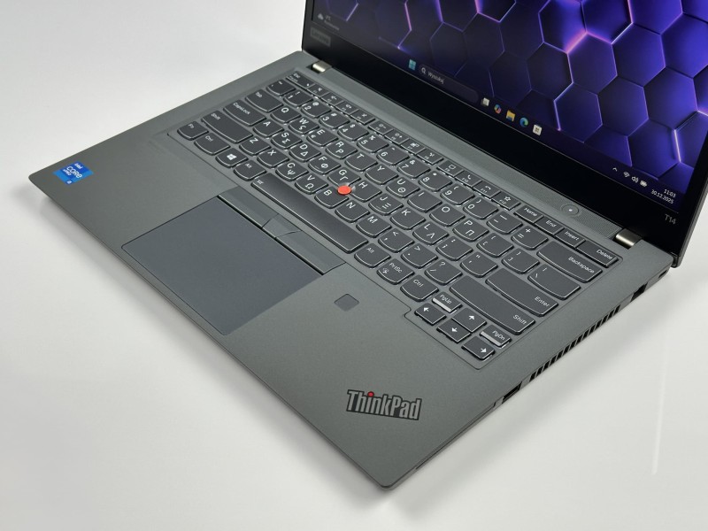 Lenovo ThinkPad T14 Gen 2 – i5-1145G7 i dotykowa matryca 14”. Aluminiowa obudowa i klawiatura US. Laptop biznesowy do pracy i mobilnych zadań (7).JPG