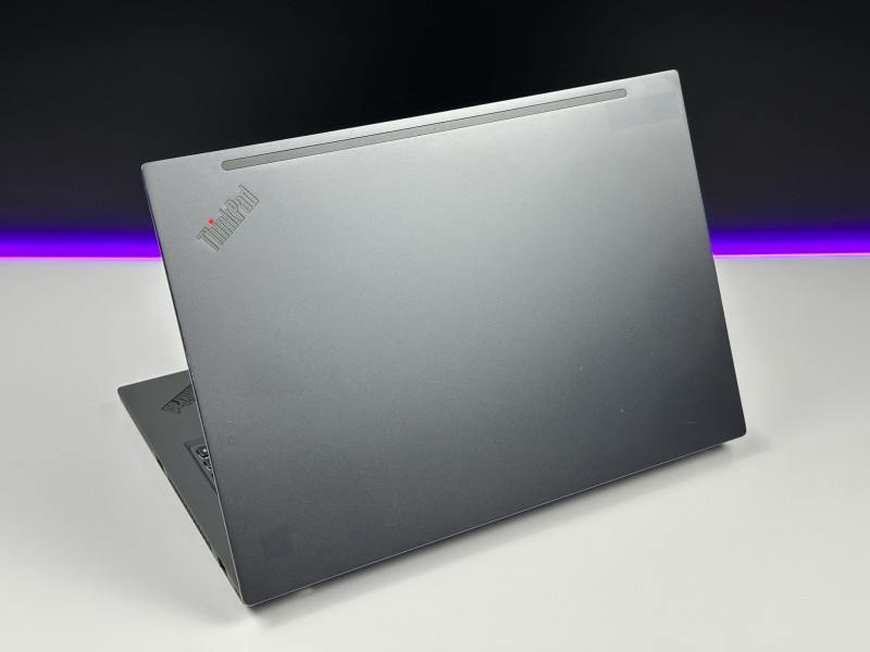 Lenovo ThinkPad T14 Gen 2 – i5-1145G7 i dotykowa matryca 14”. Aluminiowa obudowa i klawiatura US. Laptop biznesowy do pracy i mobilnych zadań (9).JPG