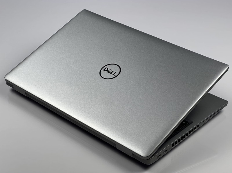 Latitude 5531 – i7-12800H i matryca FHD 15,6. Wydajny laptop biznesowy do pracy analitycznej, projektowej i zaawansowanych zadań biurowych (8).JPG