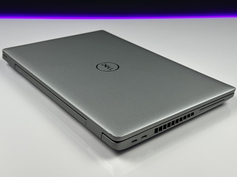 Latitude 5531 – i7-12800H i matryca FHD 15,6. Wydajny laptop biznesowy do pracy analitycznej, projektowej i zaawansowanych zadań biurowych (14).JPG